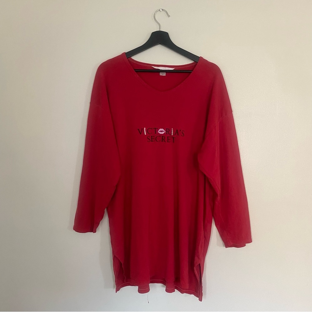 Victoria’s Secret Red Long Sleeve Midi Nightshirt